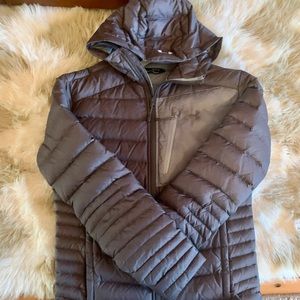 Under Armour Small Fitted Cold Gear Puffer Jacket